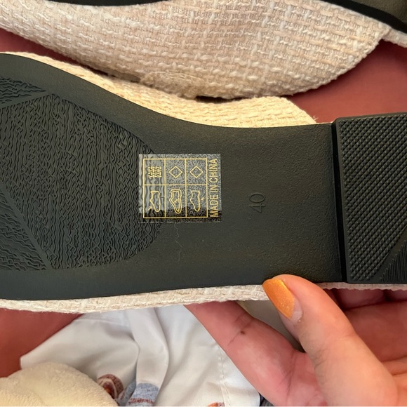 Cute flats - Picture 3 of 12